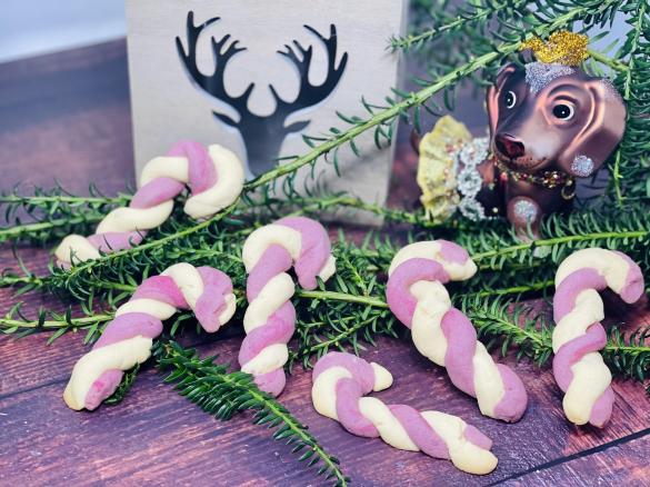 Himbeer-Zuckerstangen-Kekse