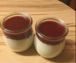 Beerenmix als Toping für Joghurt