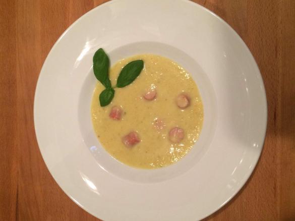 Kartoffel- Blumenkohl- Suppe