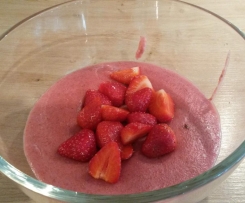 Erdbeer-Grießpudding