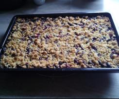 Pflaumenkuchen mit Streuseln oder Apfelkuchen