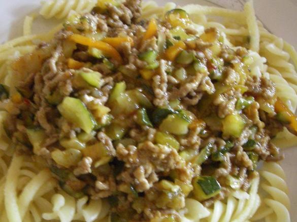 Zucchinipfanne mit Hackfleisch