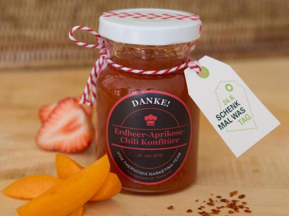 Erdbeer-Aprikose-Chili-Konfitüre