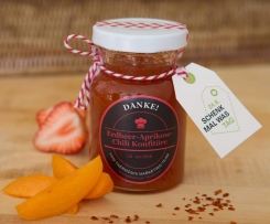 Erdbeer-Aprikose-Chili-Konfitüre