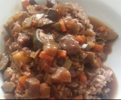 Reis mit schwarzer bohnen Soße (koreanisch  jjajang)