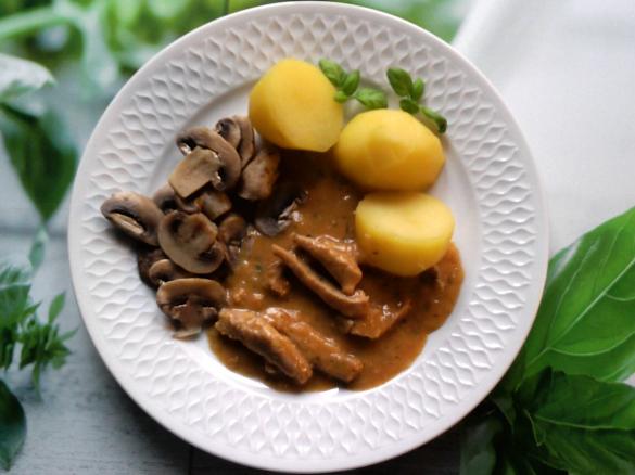 Geschnetzeltes mit Senfrahmsauce