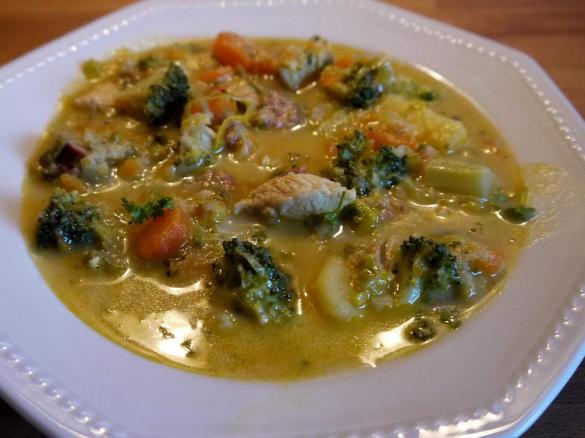 Geflügel-Gemüseeintopf-Chili-scharf