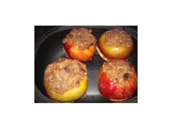 Bratapfel mit Mandel-Marzipanfüllung