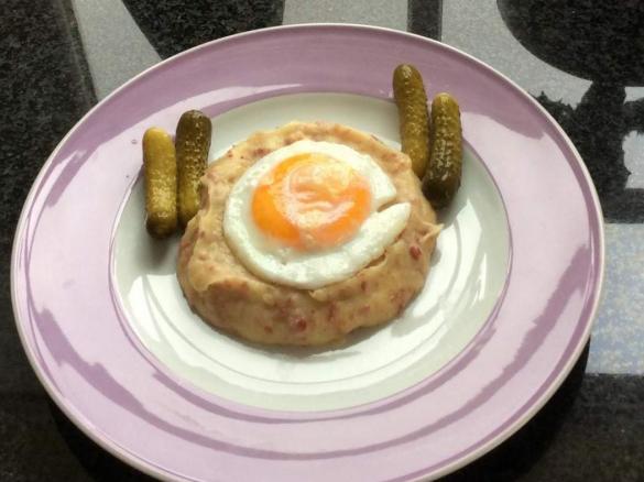 Labskaus mit Spiegelei