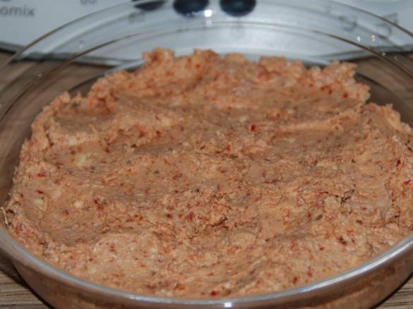 Tomaten-Walnuss-Aufstrich