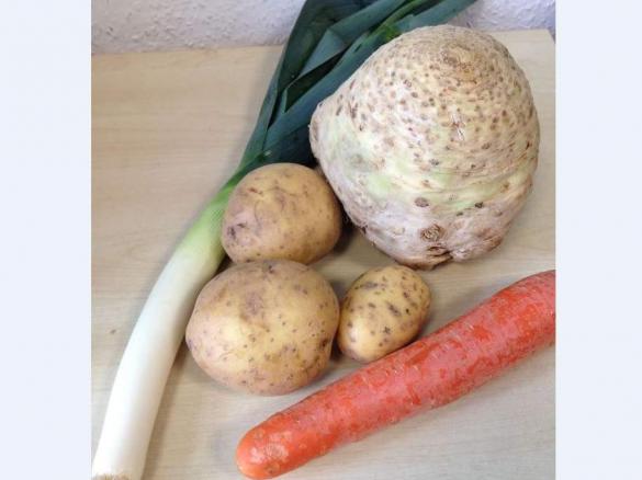 Kartoffelsuppe "alles in Einem"