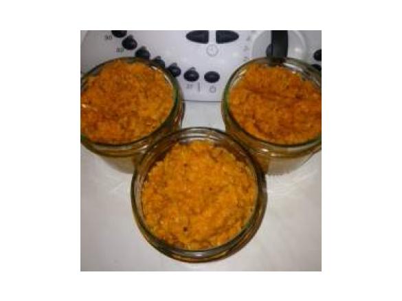 Karottenaufstrich/dip -mit (frischen) Kräutern