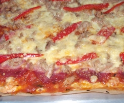 Pizza Thunfisch Salami Schinken