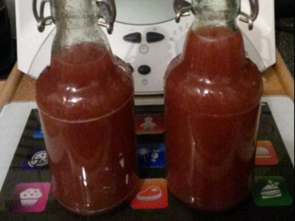 Erdbeerlikör a la Drea mit Wodka