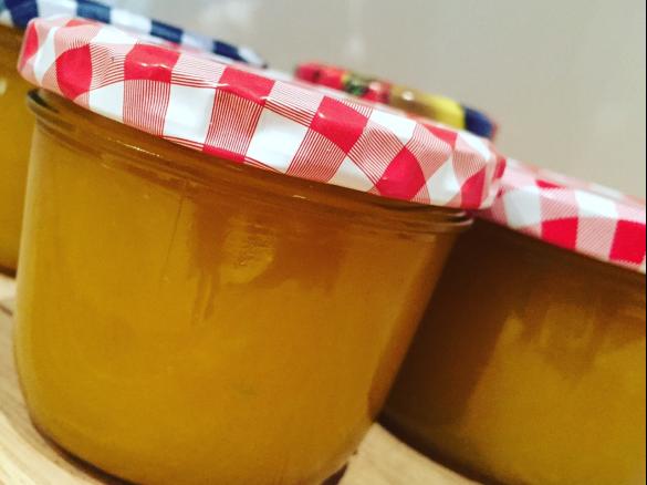 Mango-Vanille-Marmelade mit Schuss - leeeeeecker :)