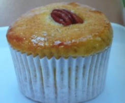 Pekannuss-Muffins mit Ahornsirup