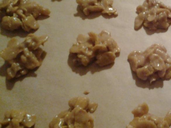 Erdnussbutter Cornflakes