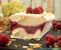 Sauerrahm Himbeer Cheesecake Eis