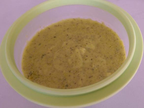 Cremige Kräutersoße zu Spargel und Gemüse