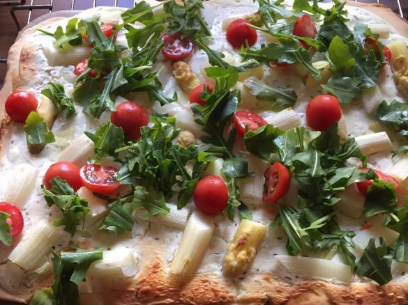 Spargelflammkuchen
