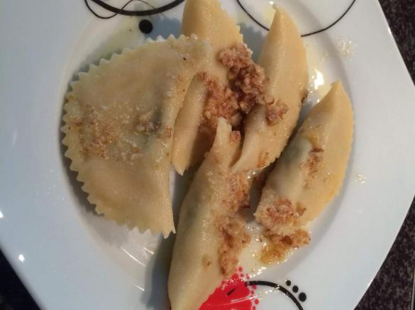 Kamutteigtaschen mit Nussbutter