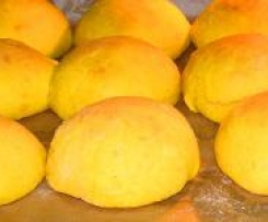 luftige Kürbisbrötchen