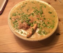 Kokos Erdnuss Hähnchenpfanne