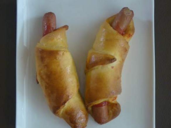 Heiße Wurst im Mantel