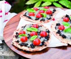 Piadizza mit Oliven und Mozzarella