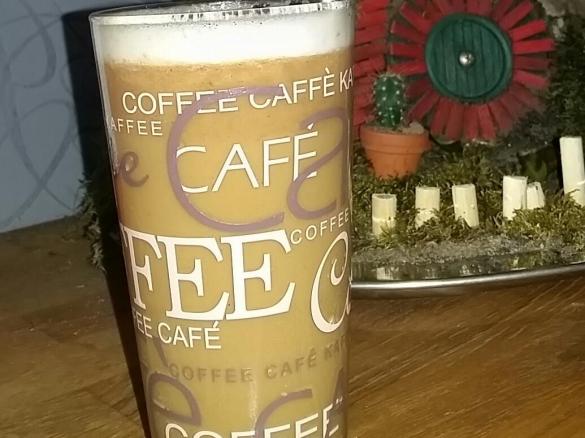 Chai-Eiskaffee ohne Zucker, vegan & gesund