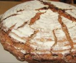 Dinkel-Roggen-Sauerteigbrot