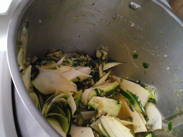 Bulgur-Spinat-Zucchini-Rucola mit Feta Veggie, gesund, low fat