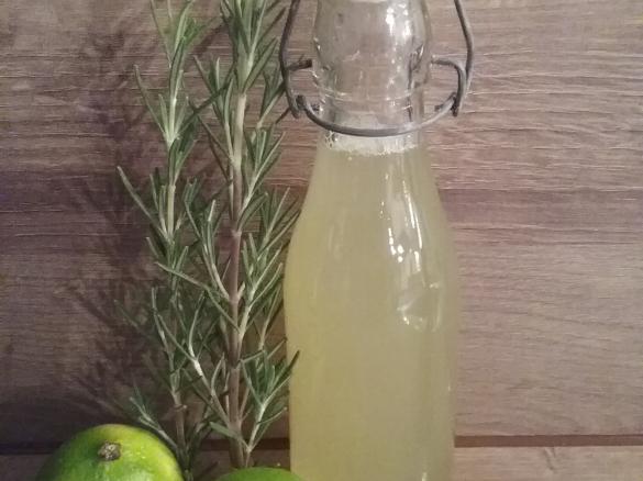 Limettensirup mit Rosmarin