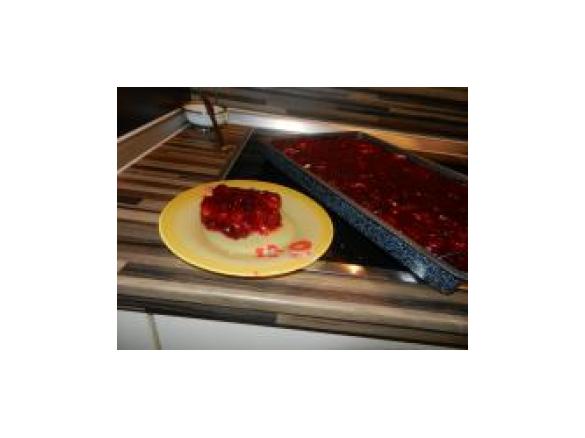 Dessert mit Rote Grütze