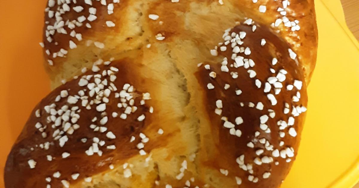 Hefezopf die halbe Portion von Pumarita. Ein Thermomix® Rezept aus der ...