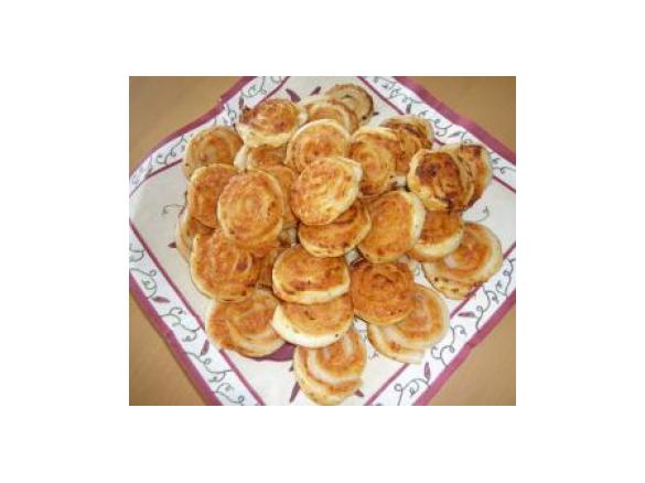 kleine Pizza Schnecken