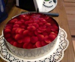 Variation von Erdbeer-Windbeutel-Torte