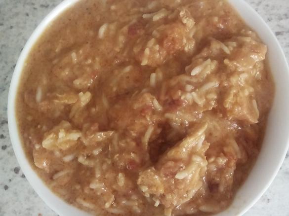 Hähnchen-Erdnuss-Gulasch