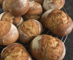 Weißbier-Semmeln (Dinkel/Roggen)