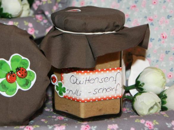 Schneller pikanter Quittensenf, fruchtig (kein fermentieren nötig)
