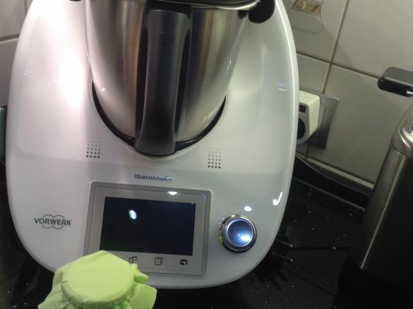 Kirsch-Marzipan-Amaretto-Mandelmarmelade