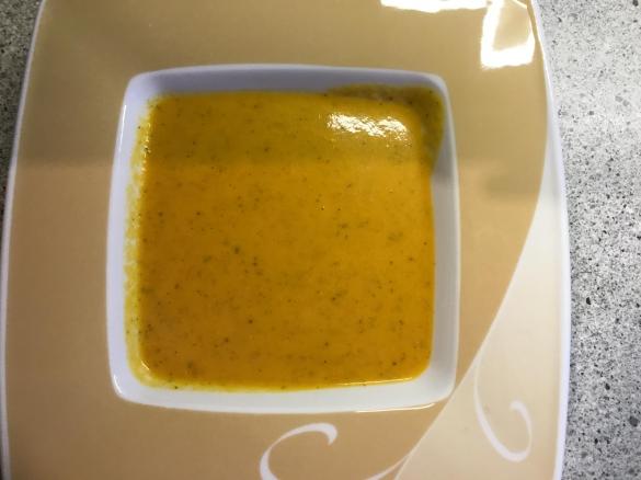 Low carb Tomatensuppe cremig