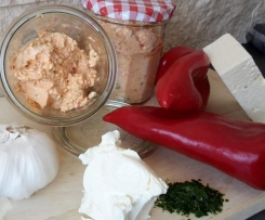 Paprika-Feta Creme