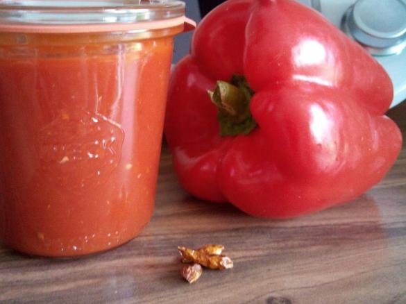 Tomaten- Paprika Sauce "Сацебели"