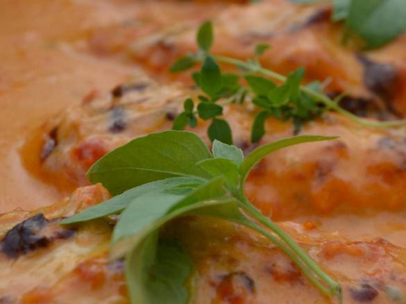 Hähnchenbrustfilet überbacken mit Gorgonzolasauce 