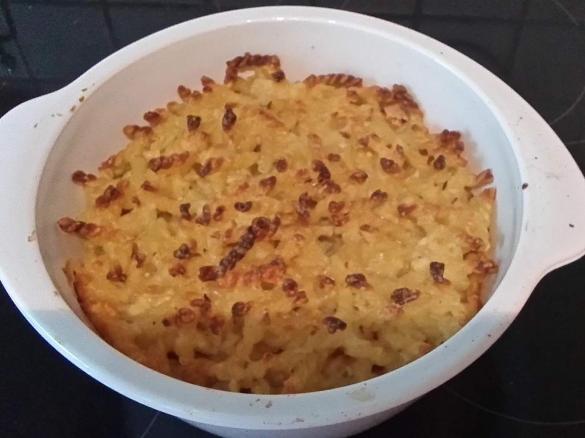 Hackfleisch-Blumenkohl-Nudel-Auflauf