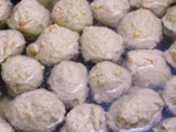 Thai Fleischbällchen für Suppen und Salate