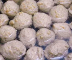 Thai Fleischbällchen für Suppen und Salate