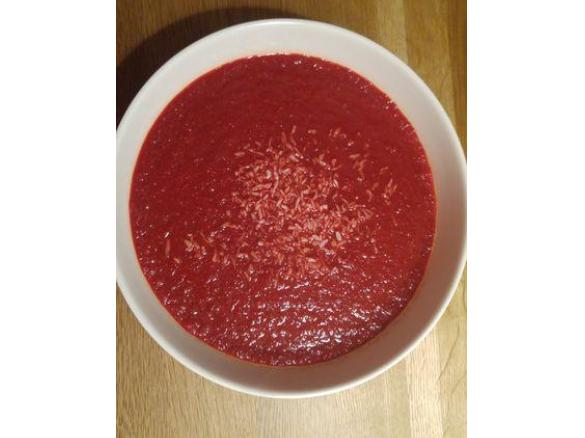 Rote Beete-Apfel-Suppe