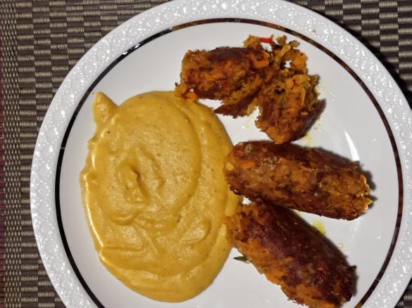 Karottenröllchen mit Kartoffel-Süßkartoffel-Püree